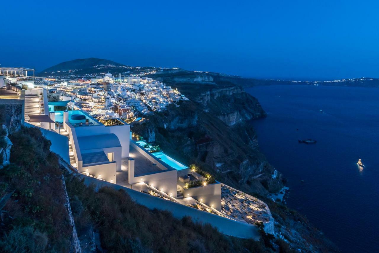 White Ark Fira (Santorini)