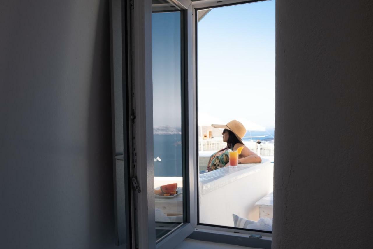 Hotel On The Cliff