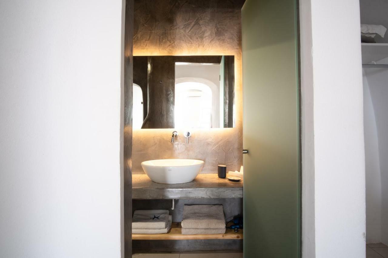 On The Cliff Hotel 4*