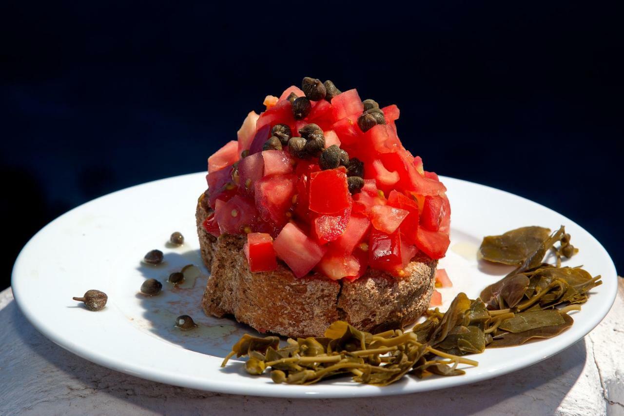 Abelomilos Exclusive * Imerovigli (Santorini)