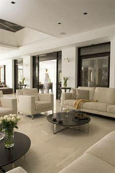 9 Muses Santorini Hotel