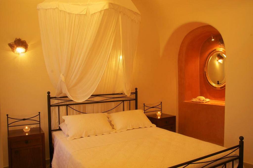 Grand Canava Villa Oia (Santorini)