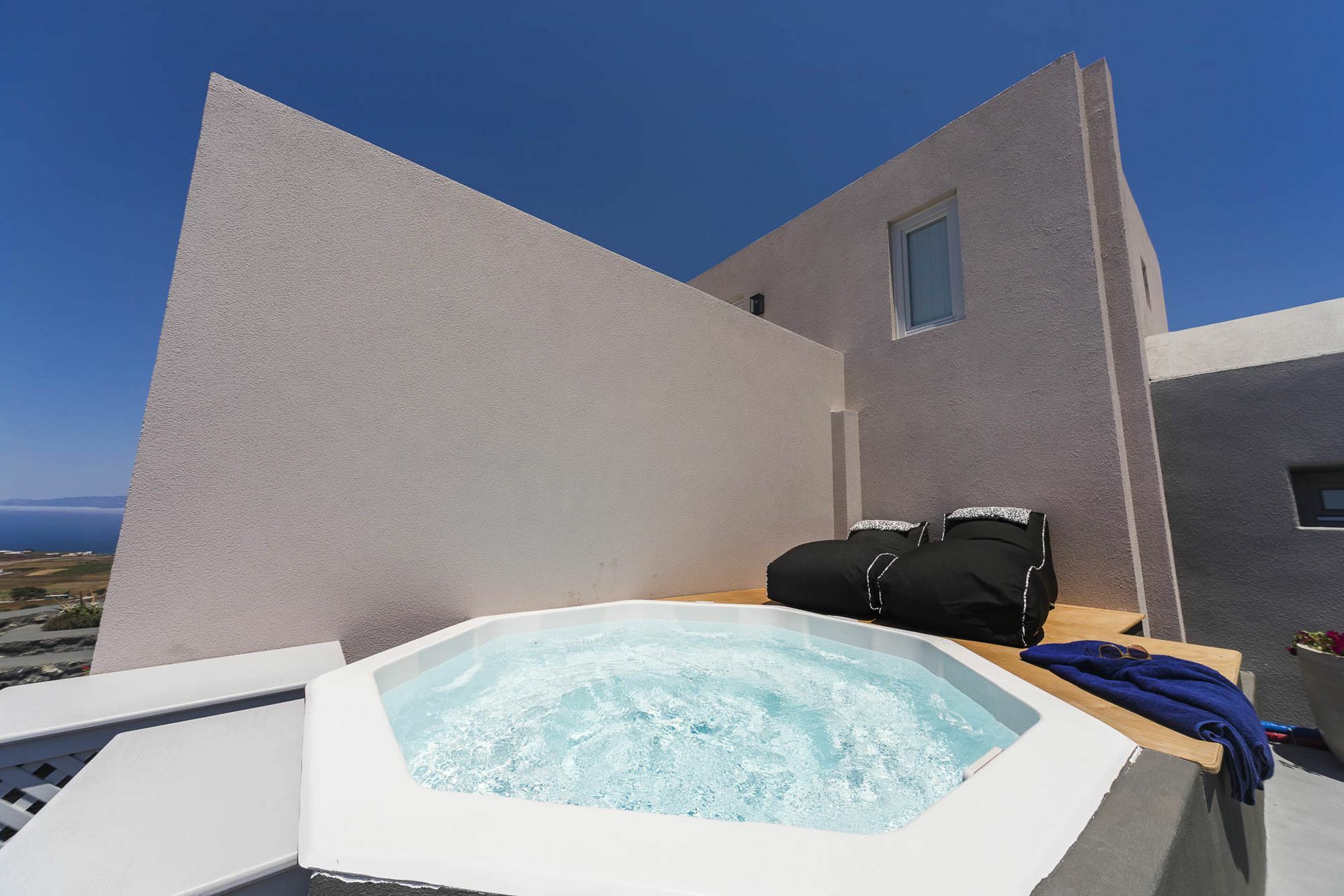 Elysian Santorini Hotel 3*