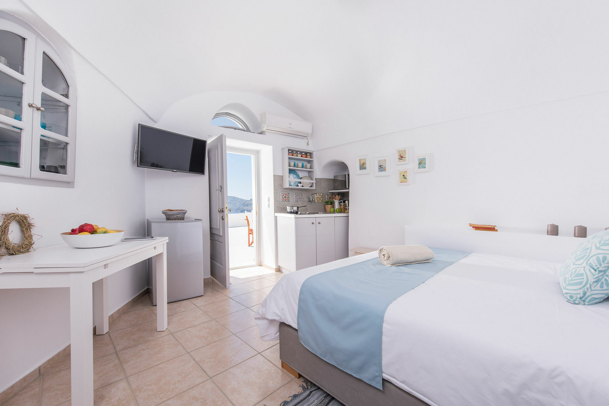 Perfect Purity Villa Oia (Santorini)