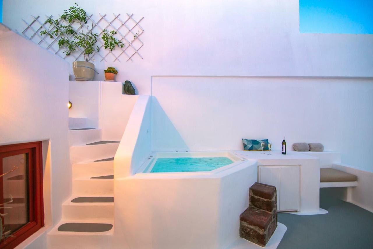 Hector Cave House * Oía