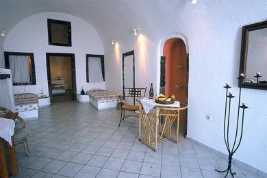 Uranos Houses 4*