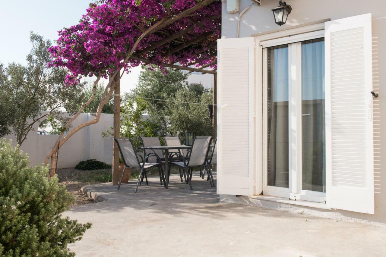 E & E Villa Kamari (Santorini)