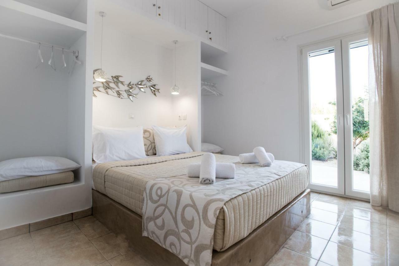 E & E Villa *