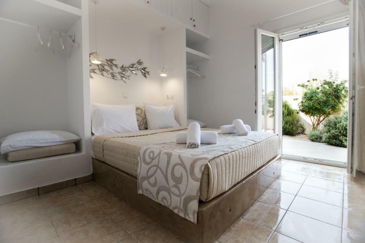 E & E Kamari (Santorini)