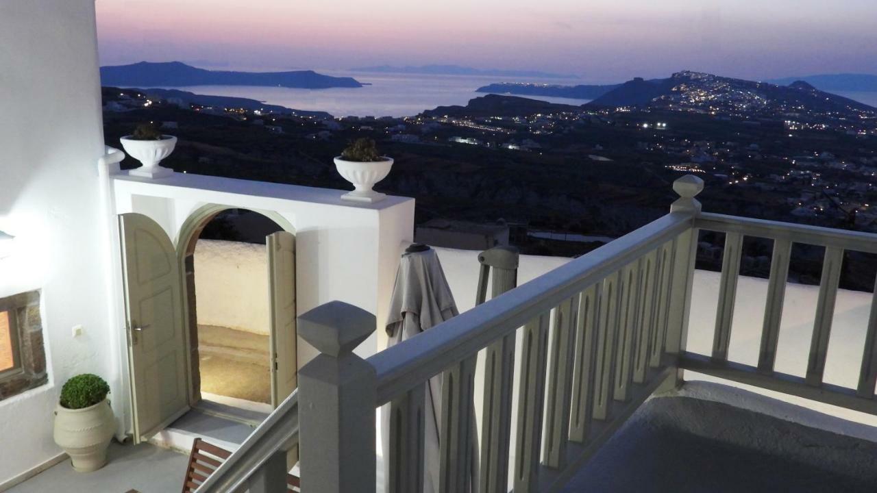 Villa Santorini 180 Degrees
