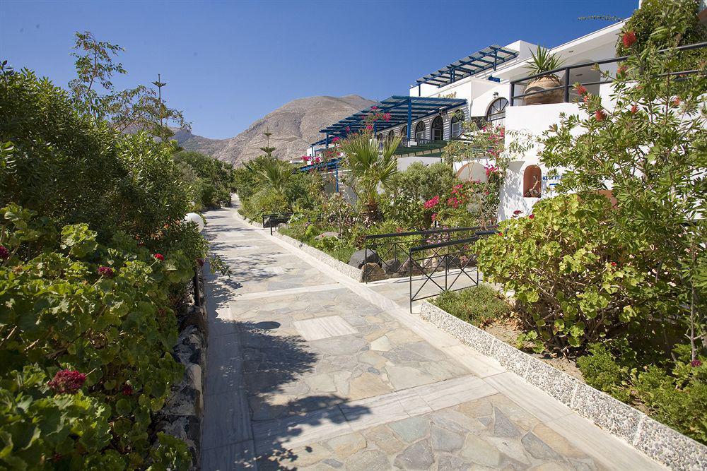 Rivari Santorini 3*