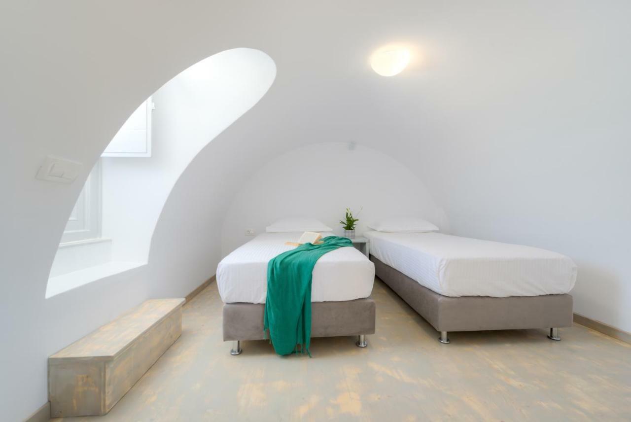Villa Crystal Santorini