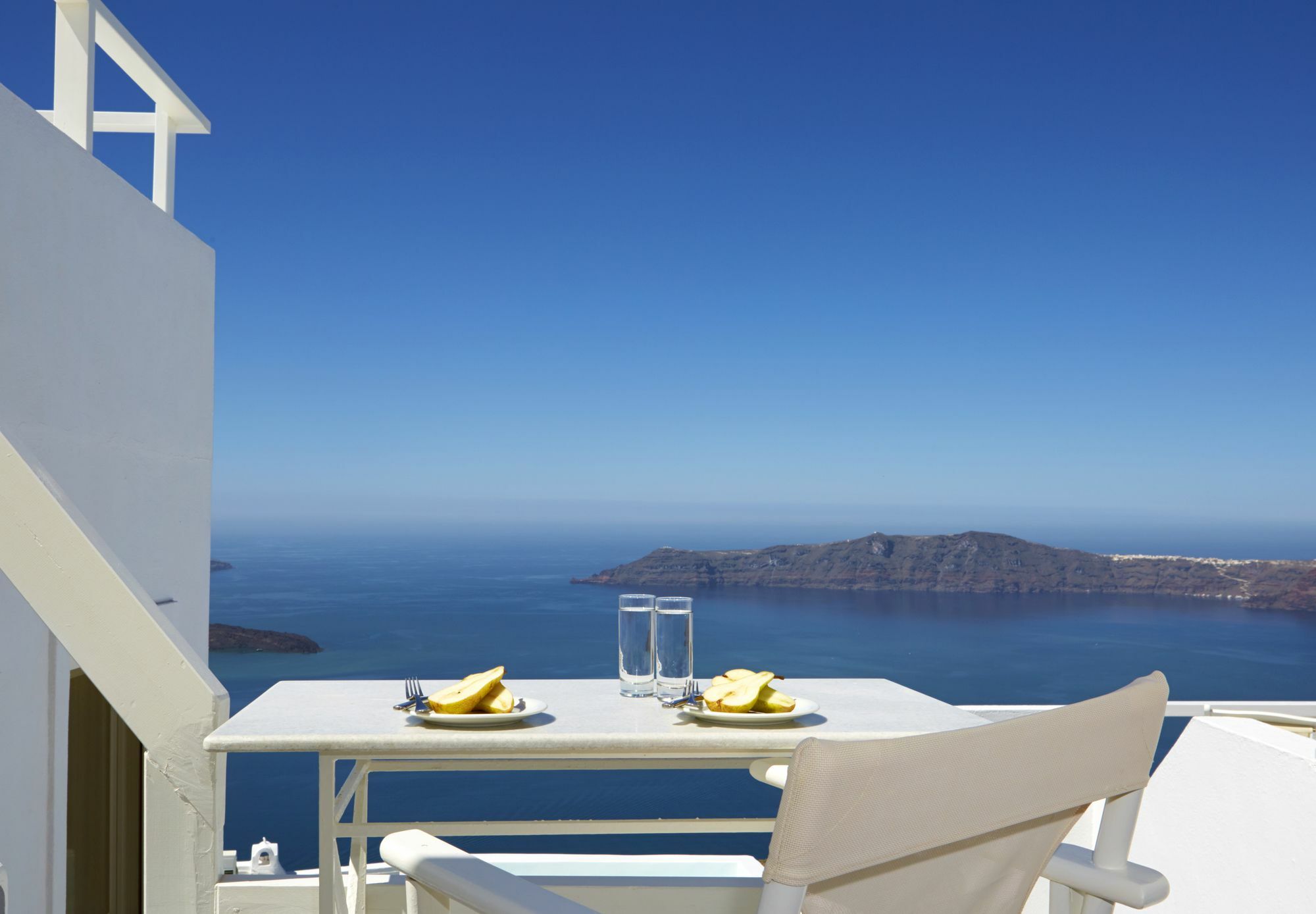 Whitedeck Santorini Hotel