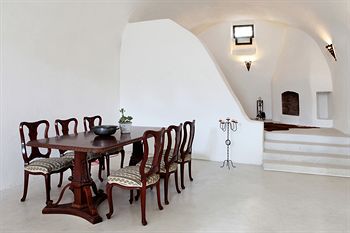 Ducato Wine Village