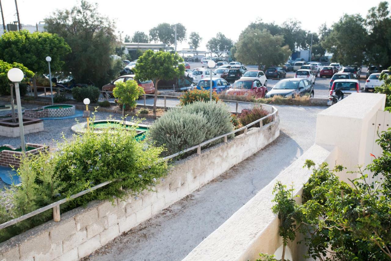 Villa E & E Kamari (Santorini)