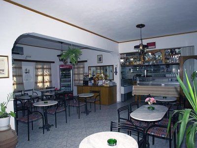 Akis Kamari (Santorini)