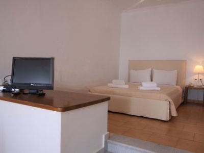 Hotel Manos Small World