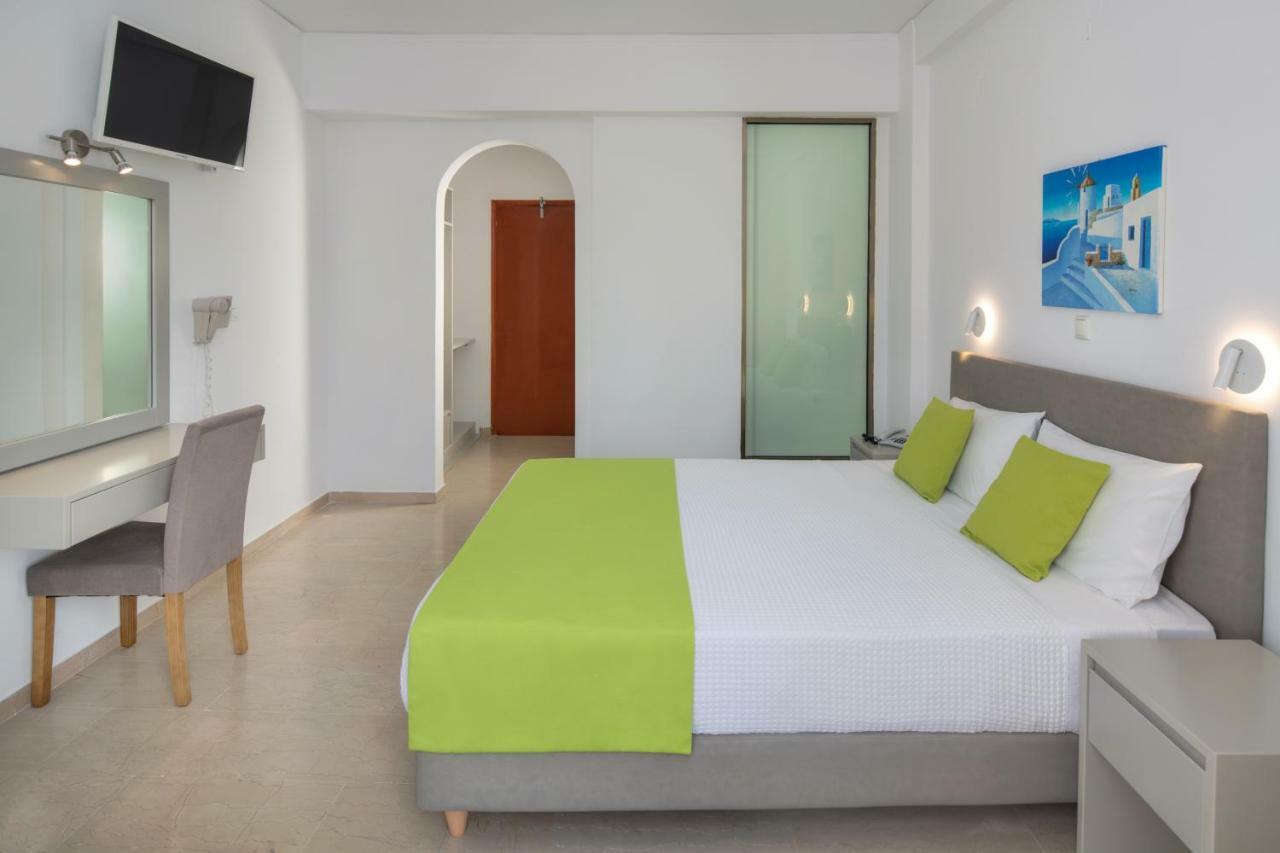 Makarios Hotel Kamari (Santorini)