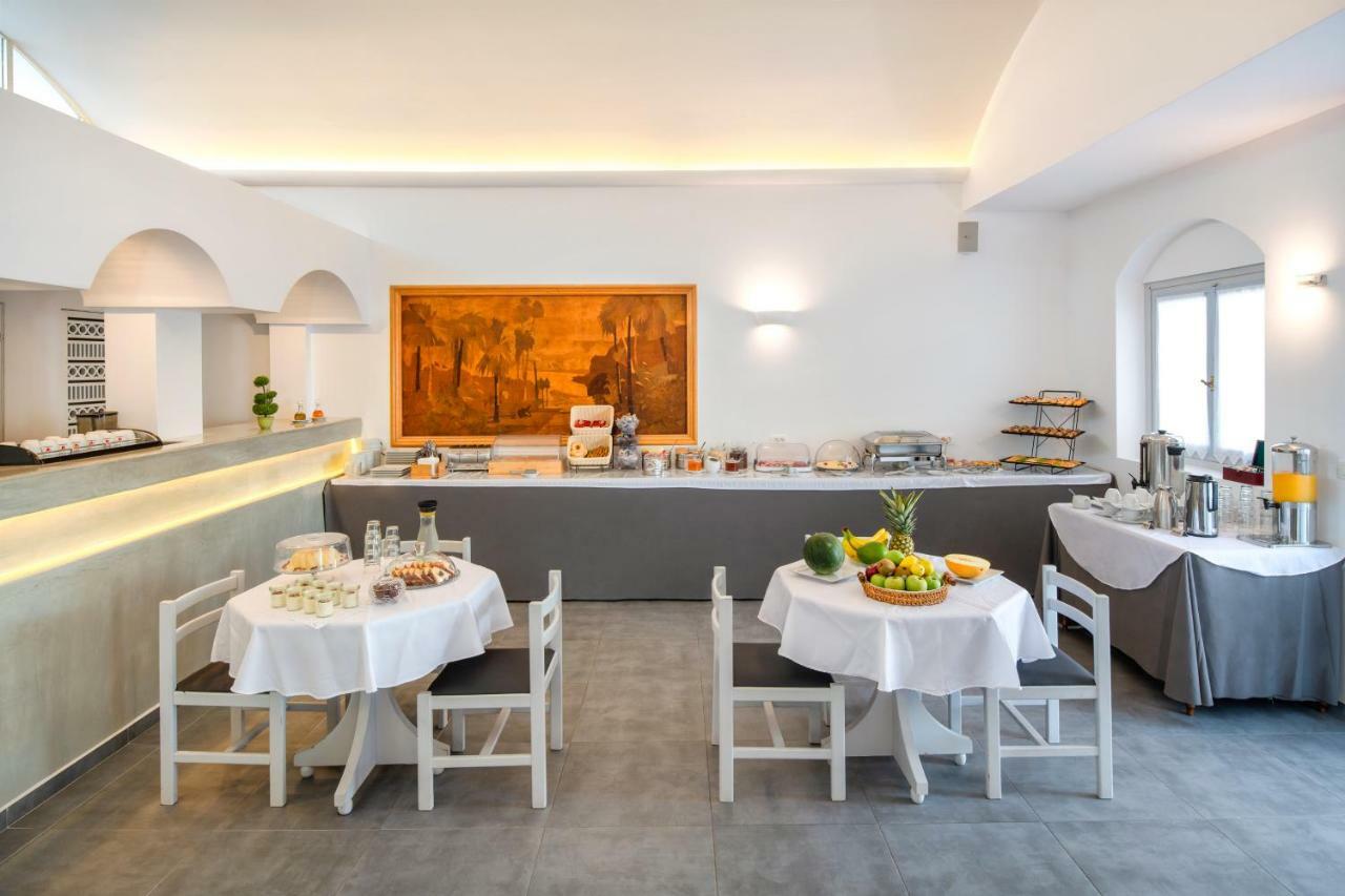 Hotel Akrotiri