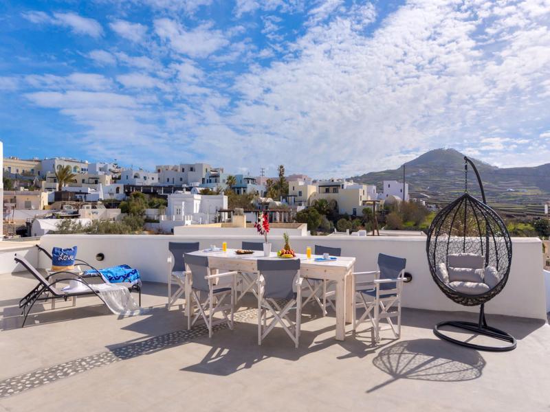Nereids Santorini Villa *