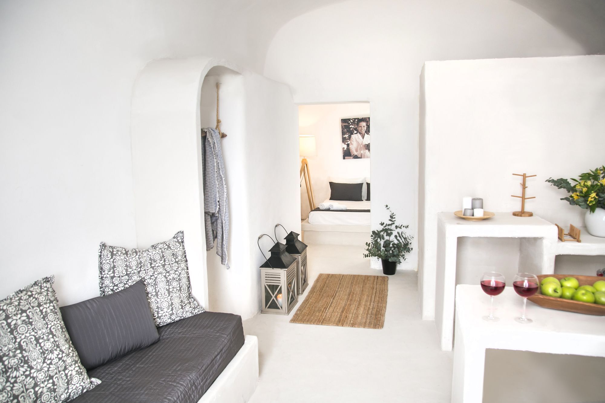 Santorini Hotel 3*