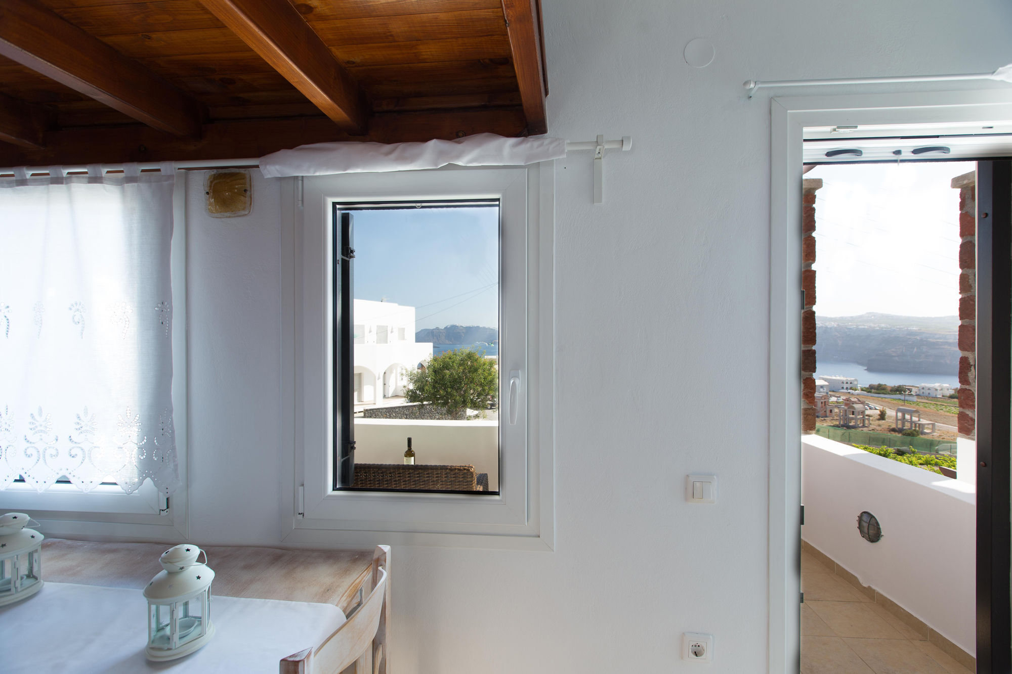 Aelia Apartment