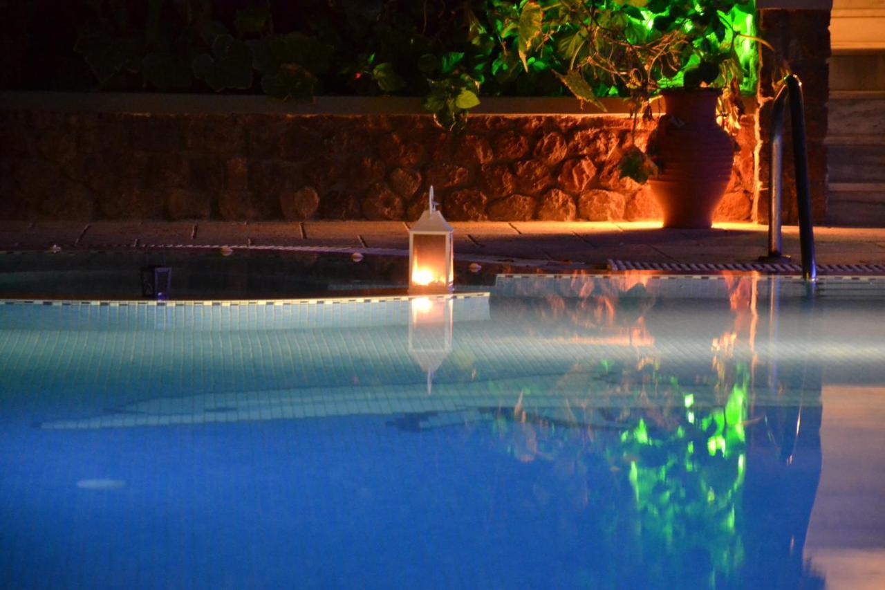 Elixir Del Mar On The Kamari (Santorini)