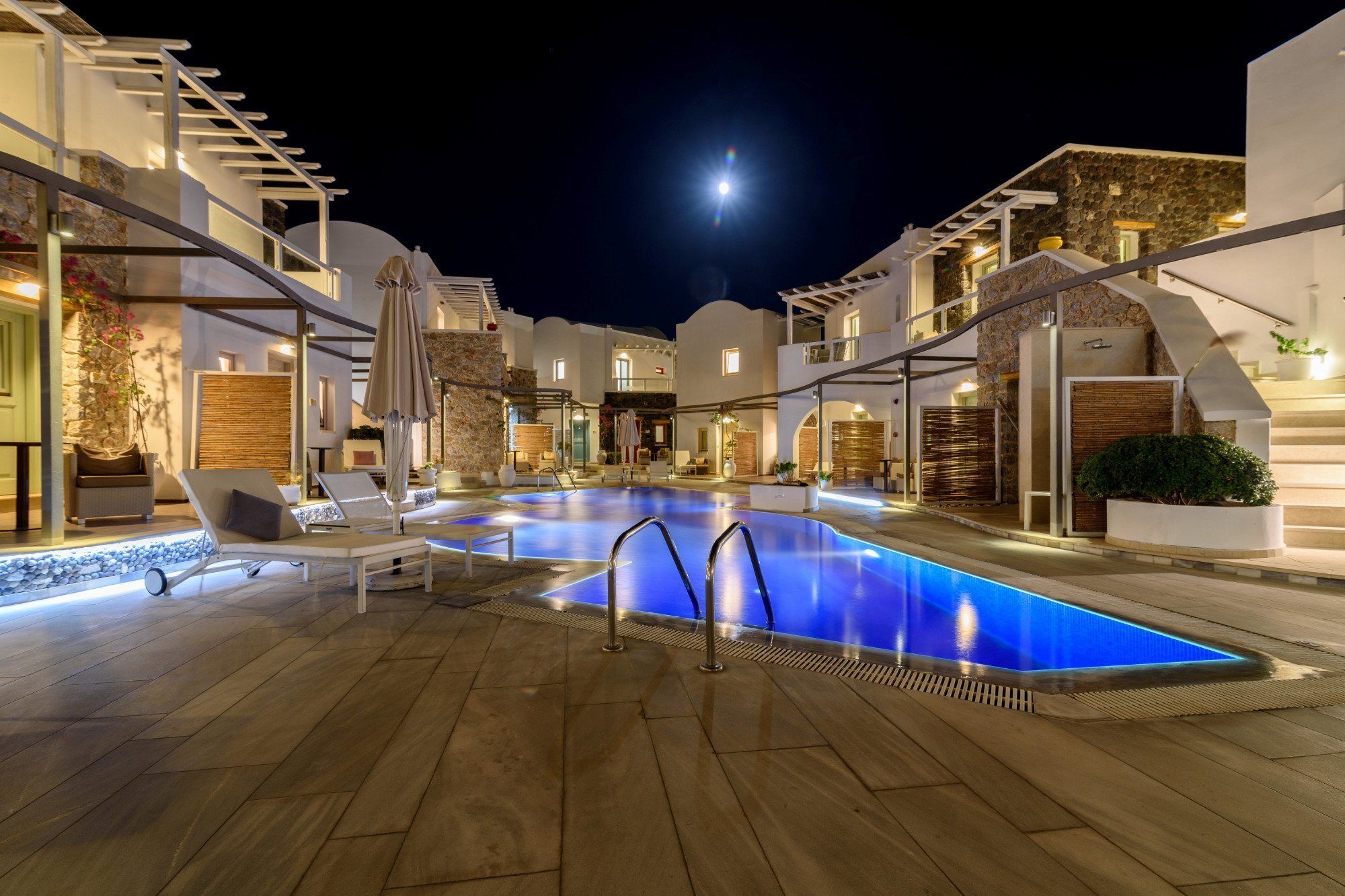La Deluxe & (adults Only) 5* Kamari (Santorini)