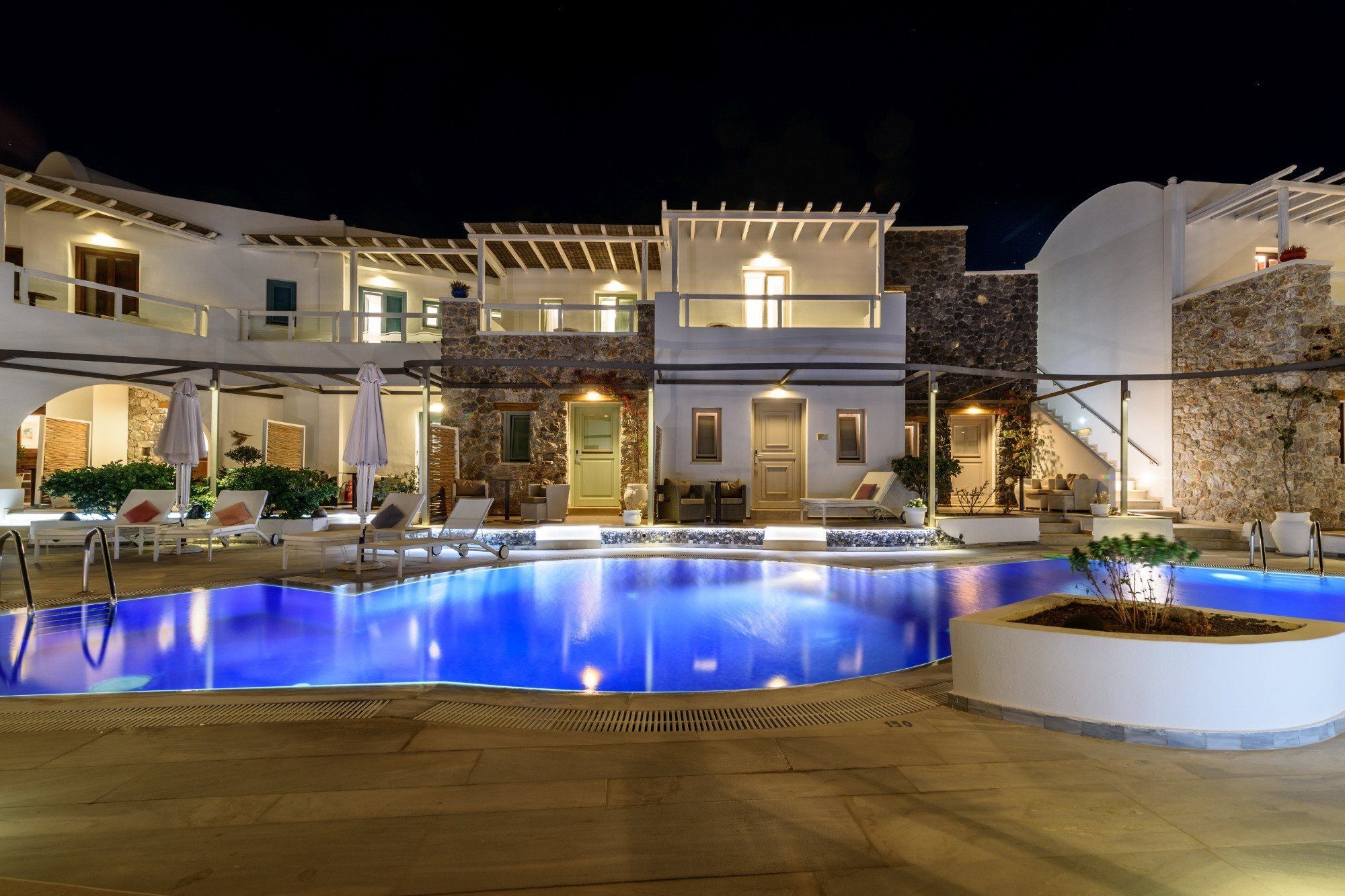 La Deluxe & (adults Only) 5* Kamari (Santorini)