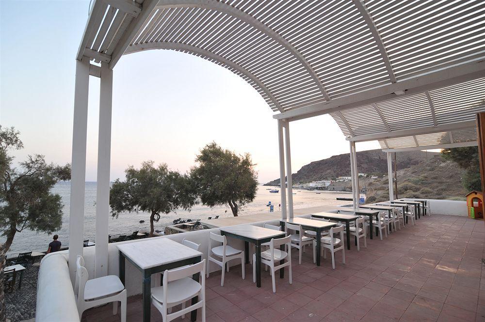 Hotel Akrotiri 2*