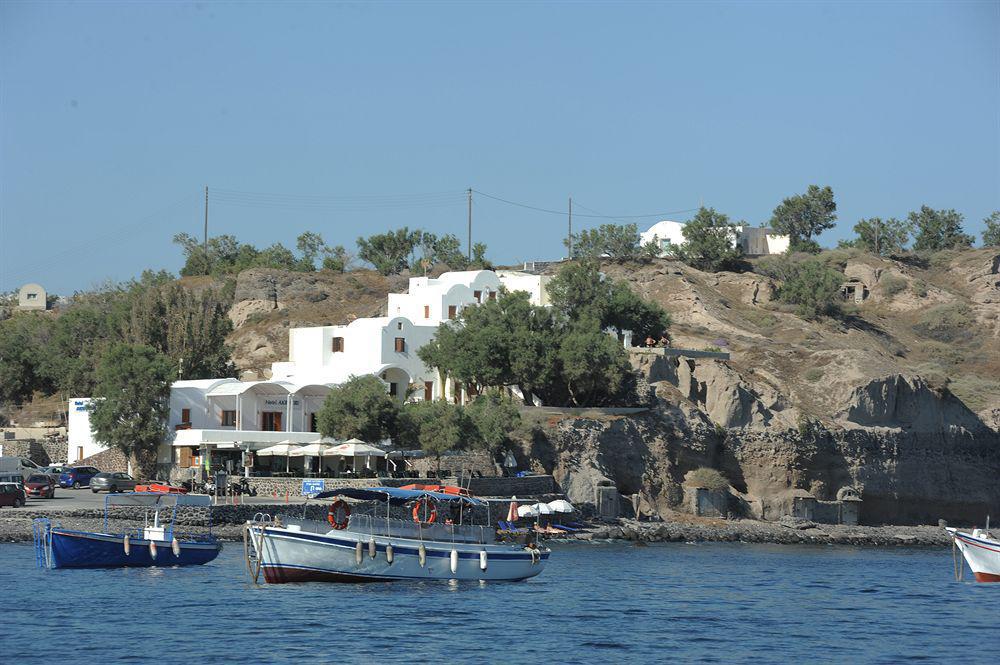 Akrotiri Hotel 2*