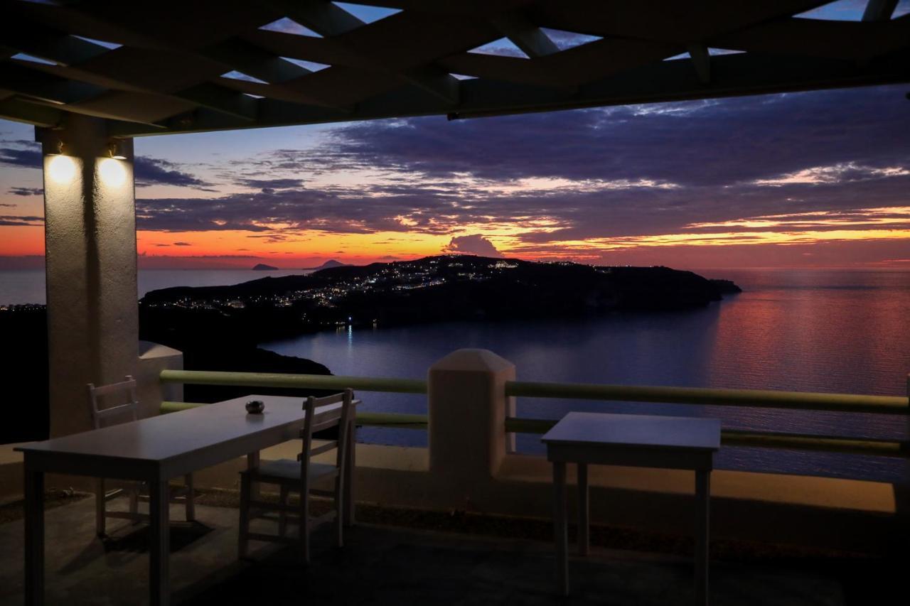 The Cliff Reflections - Adults Only Apartment Megalochori (Santorini)