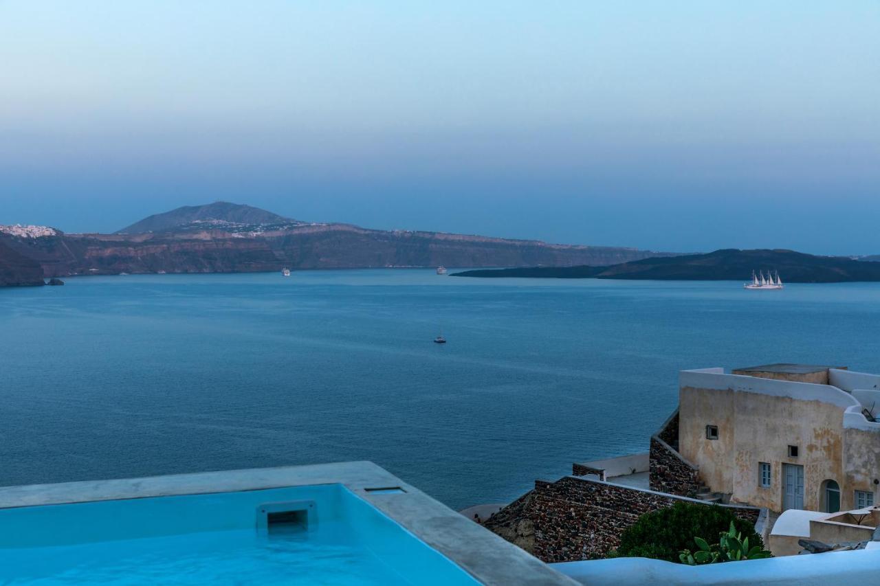 Villa 3 Caves By Caldera *