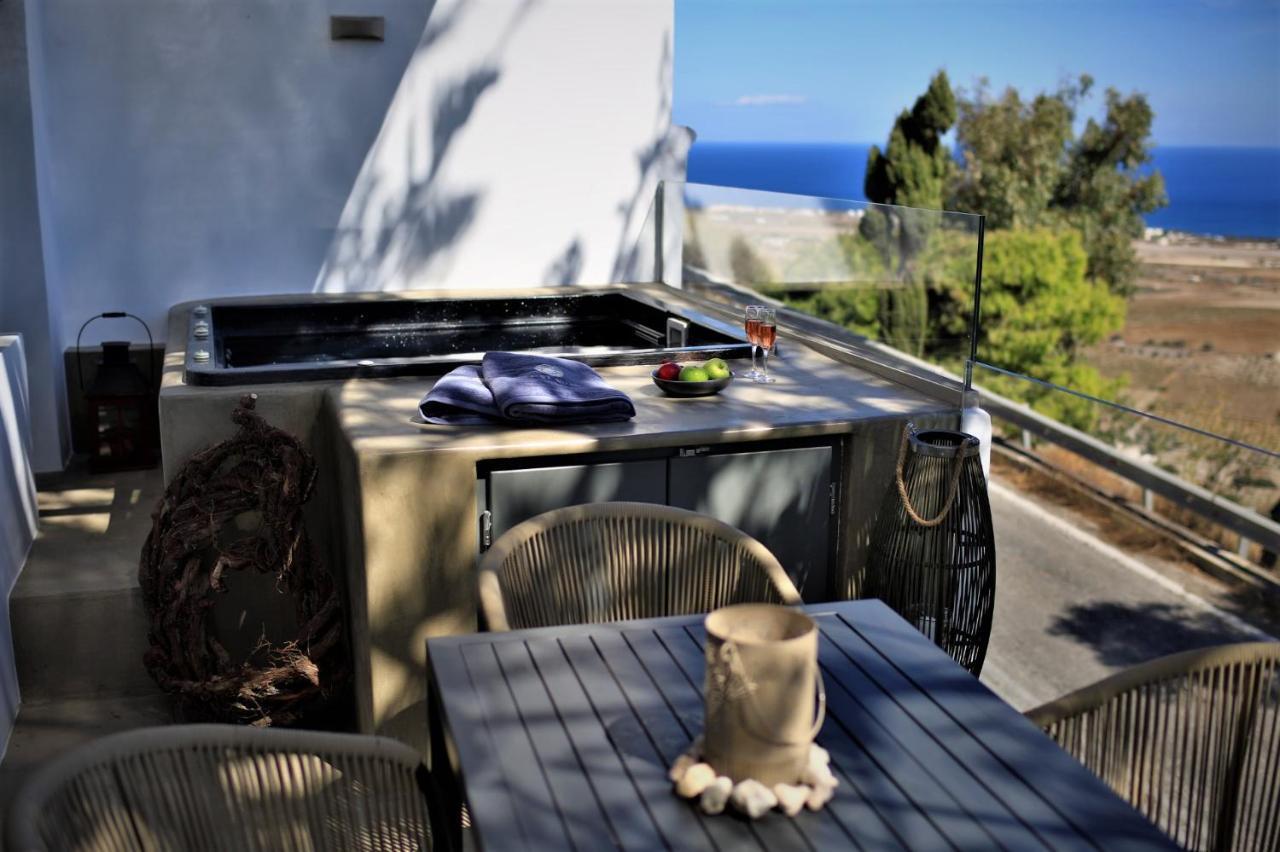 A Lux Santorini Villa *