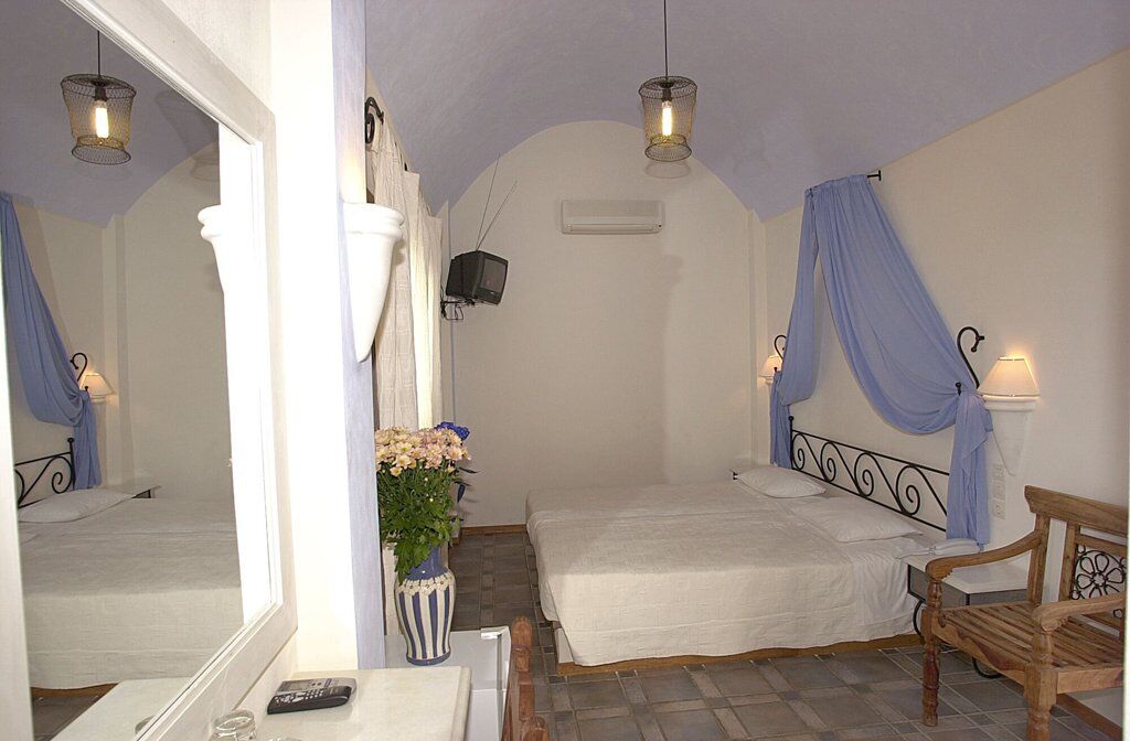 Atlantis Hotel 3*