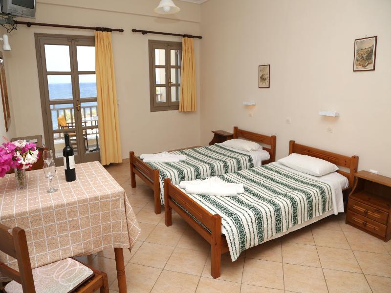 Enjoy 3* Kamari (Santorini)