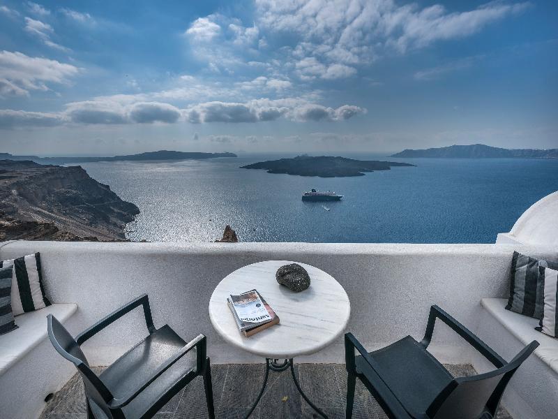 Aigialos Luxury Traditional Settlement Hotel 5*