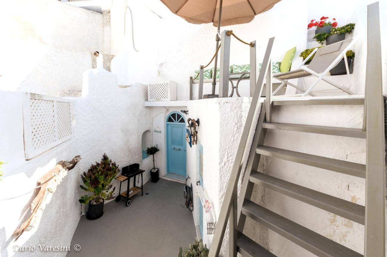 Holiday home Santorinian Lava House Pyrgos Kallistis