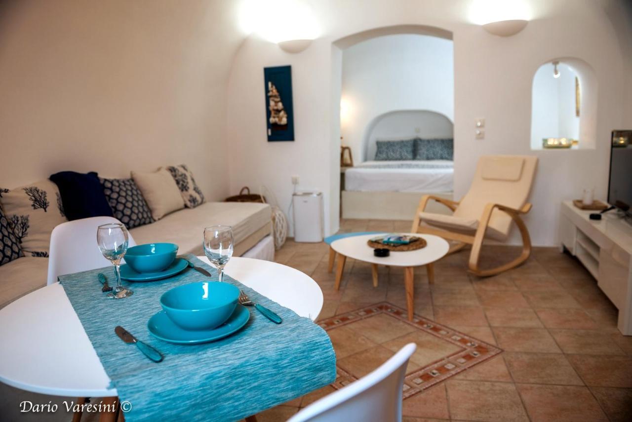 Holiday home Santorinian Lava House Pyrgos Kallistis