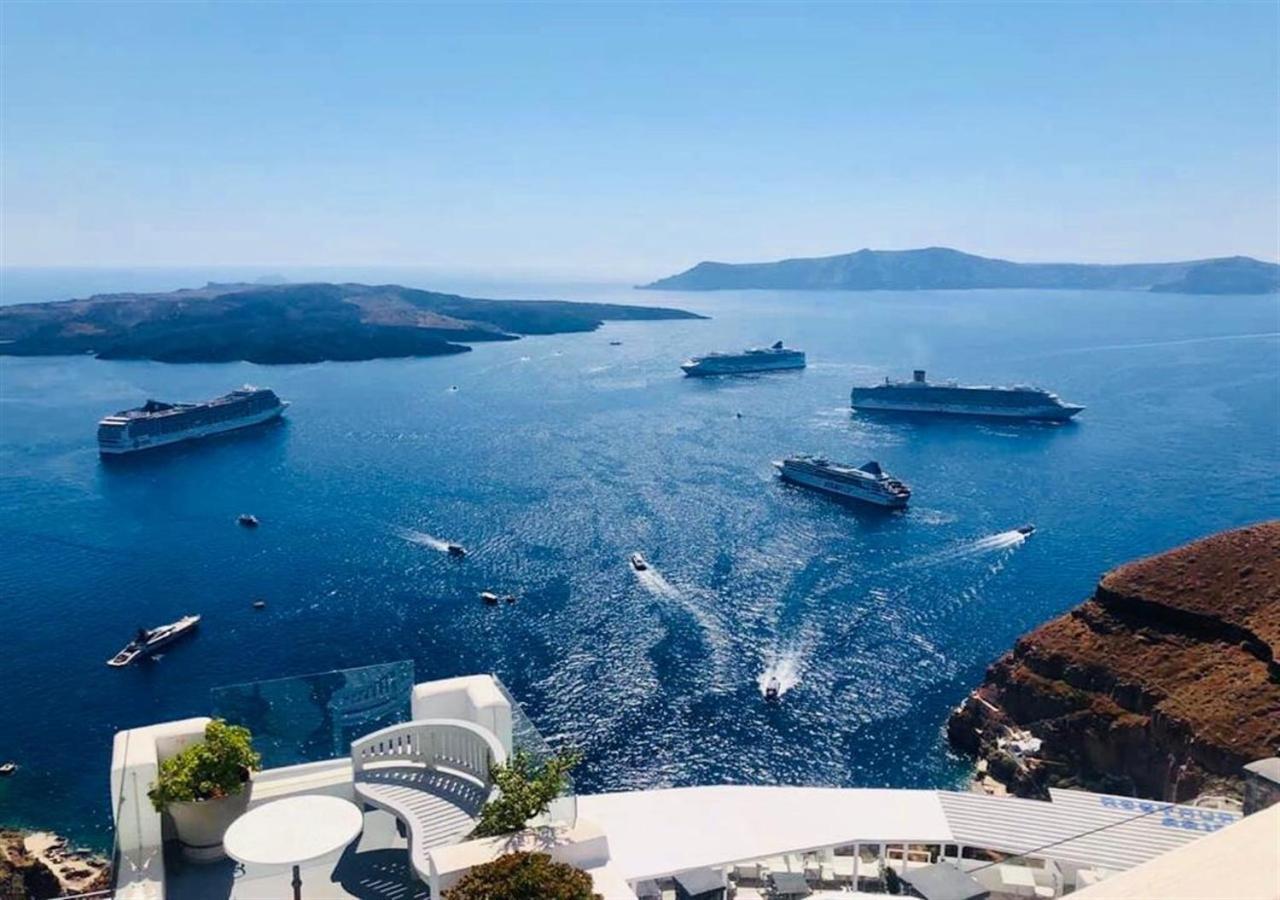 Loucas On The Cliff Fira (Santorini)