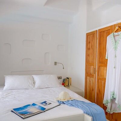 La Perla And 5* Oia (Santorini)