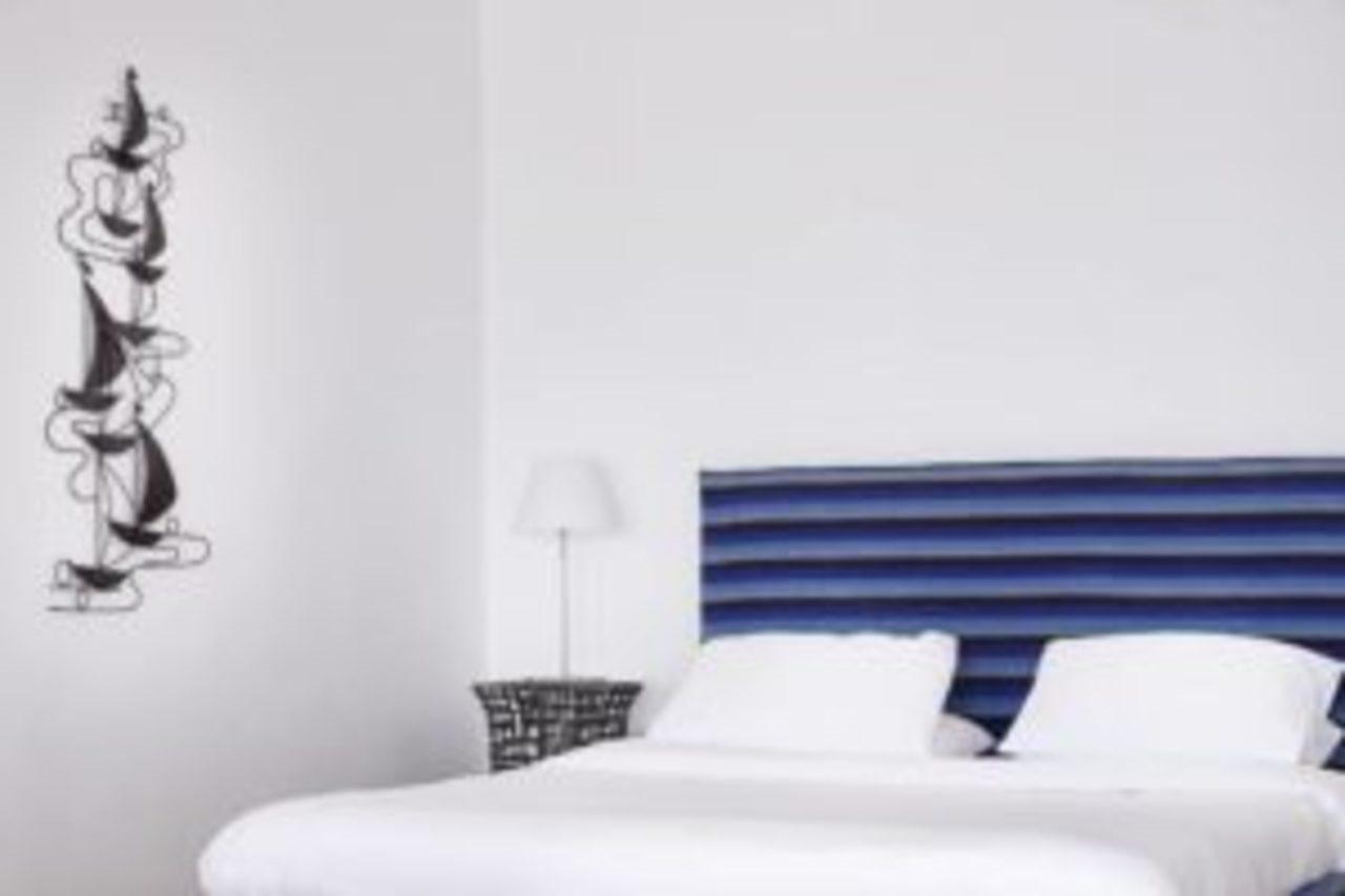 Manos Small World Hotel