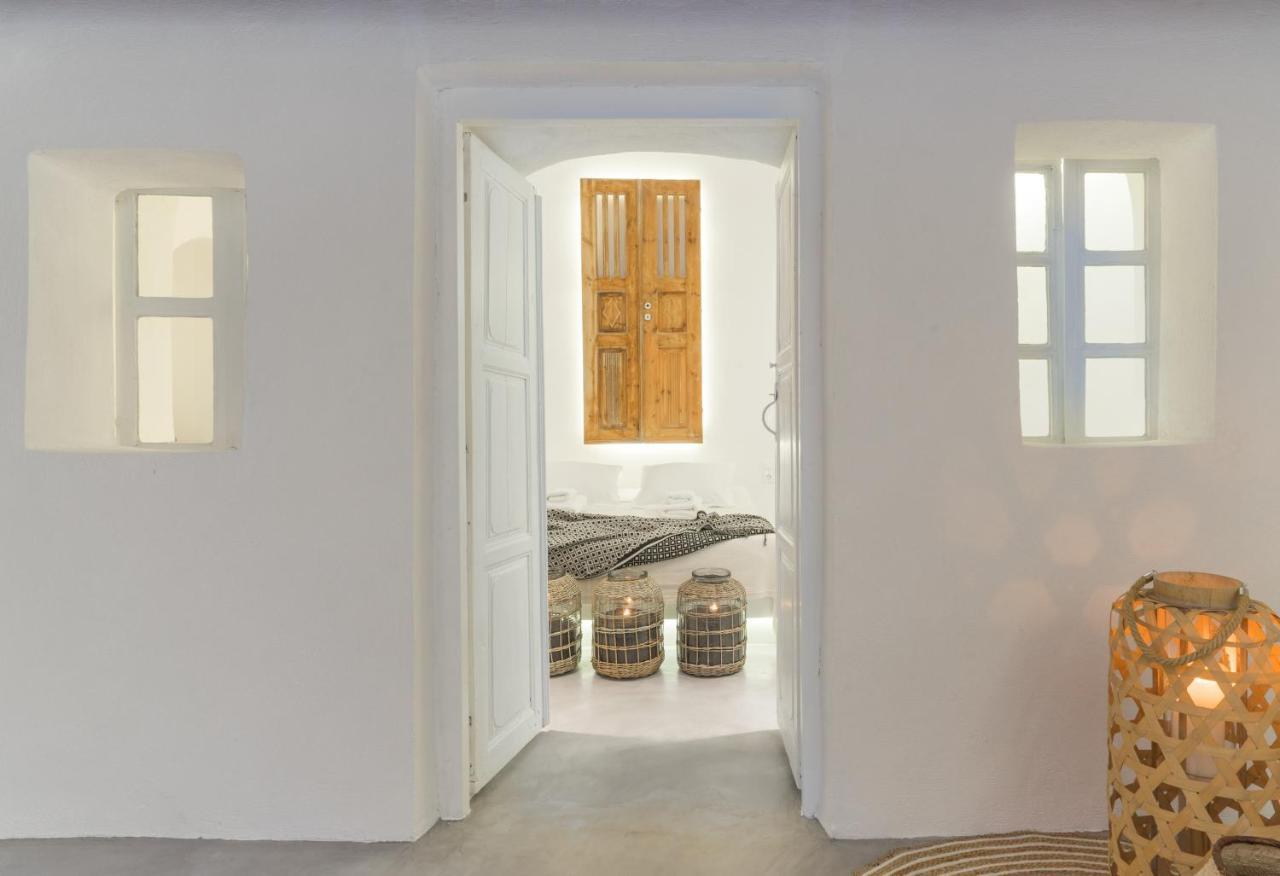 Canvas Oia (Santorini)