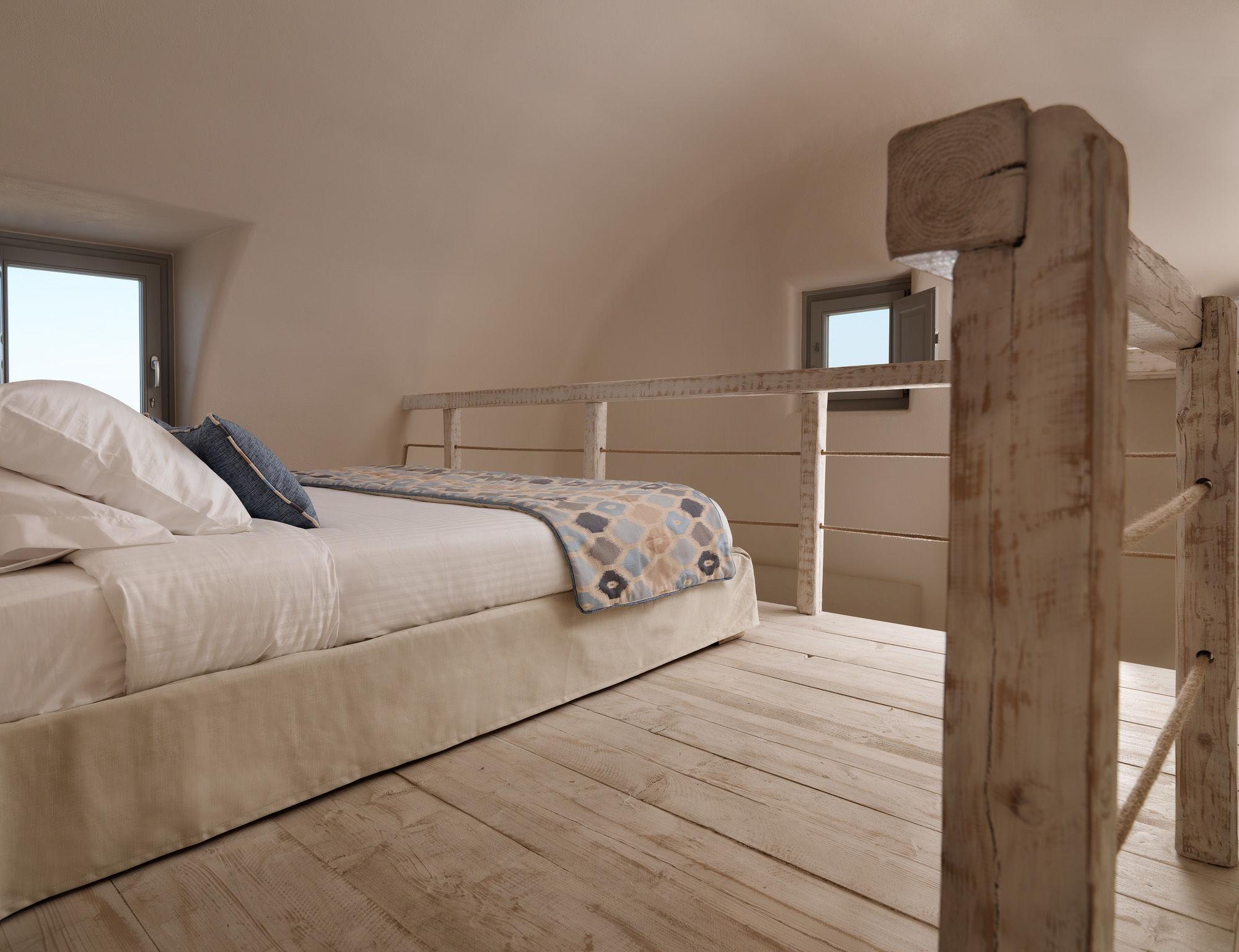 Dome Santorini 4*