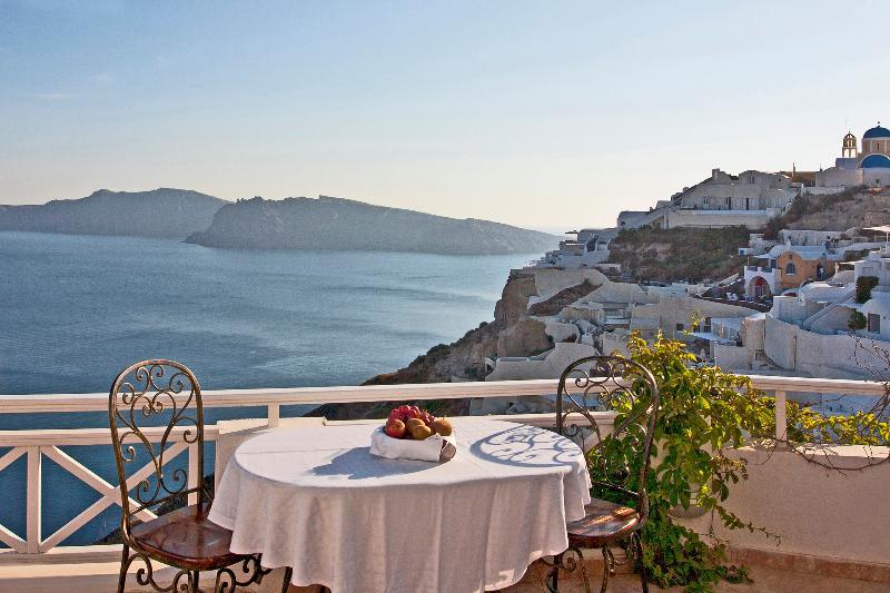 Aparthotel Alexander's 4*