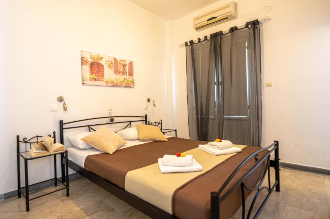 Join Us Cost Kamari (Santorini)