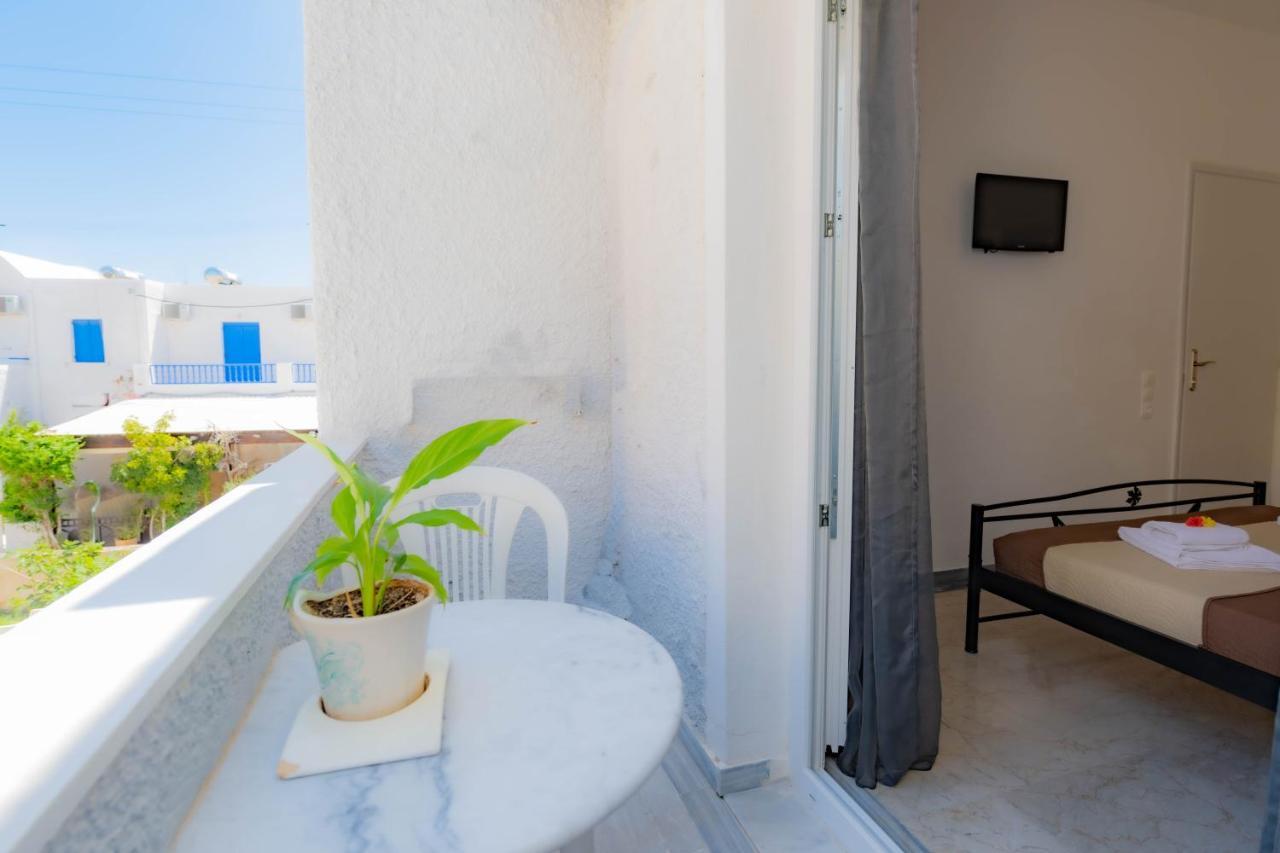 Join Us Cost Kamari (Santorini)