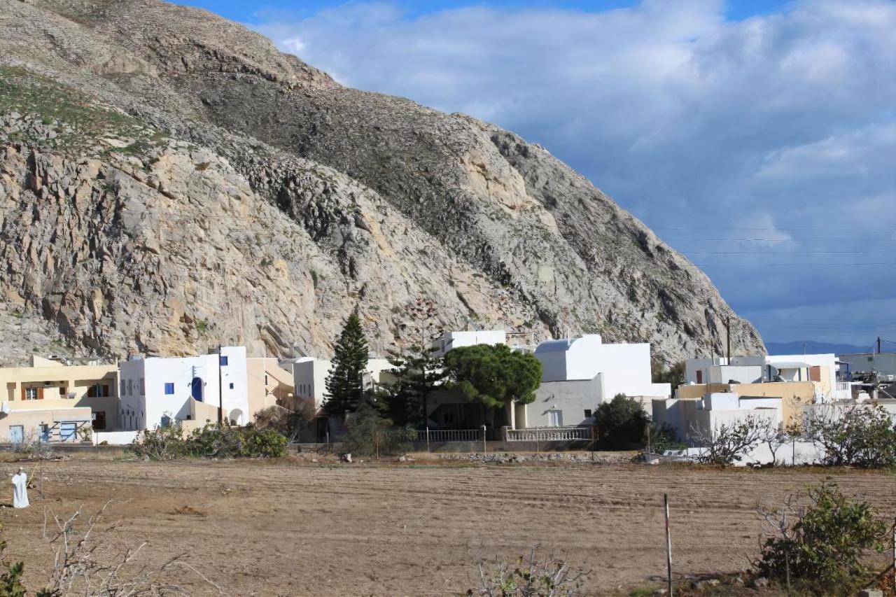 Studios Halaris *