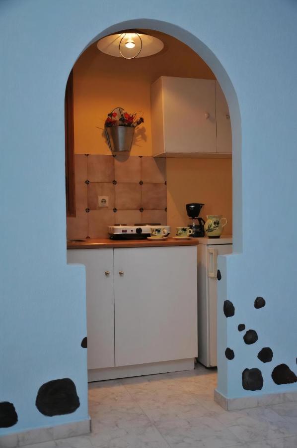 Studios Halaris Aparthotel *