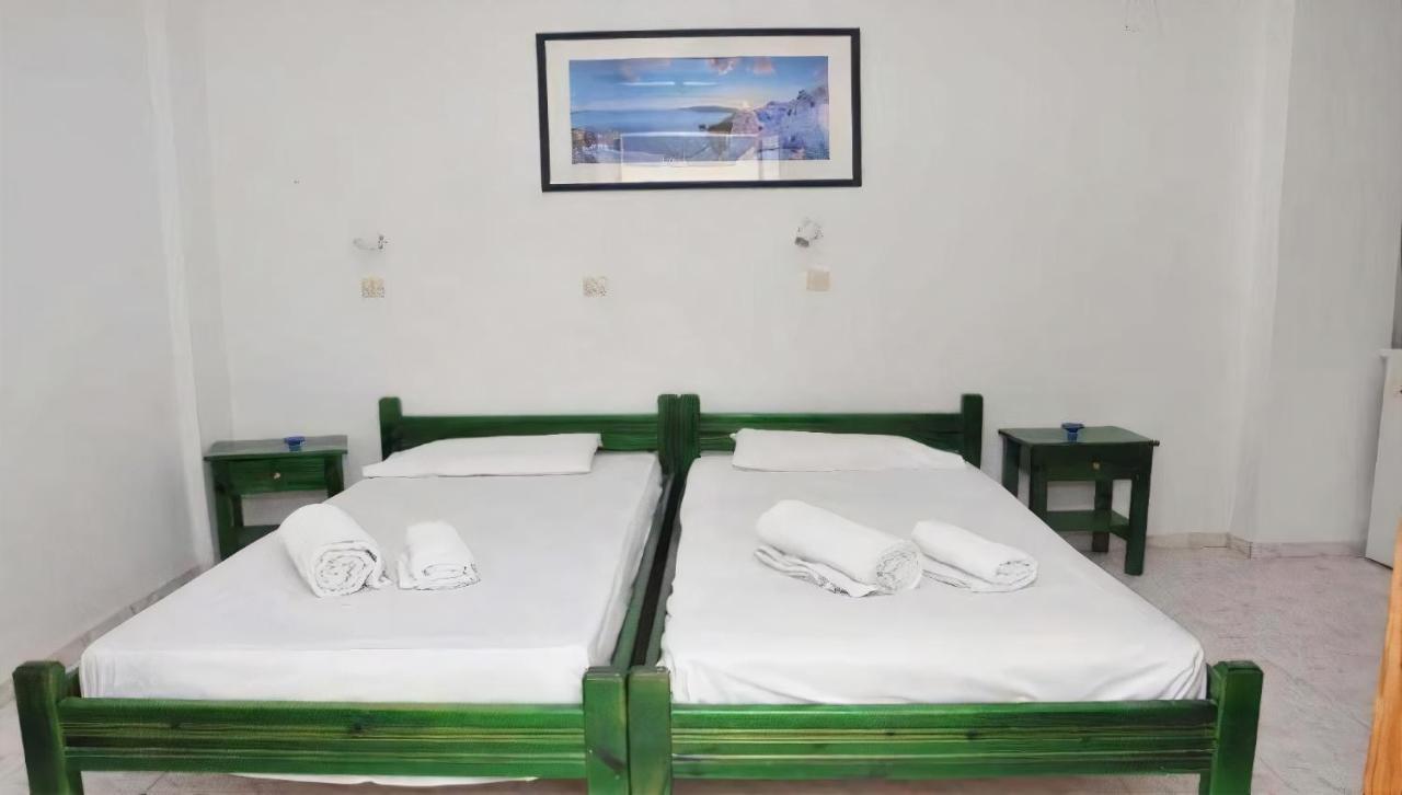 Studios Halaris Aparthotel Perissa (Santorini)